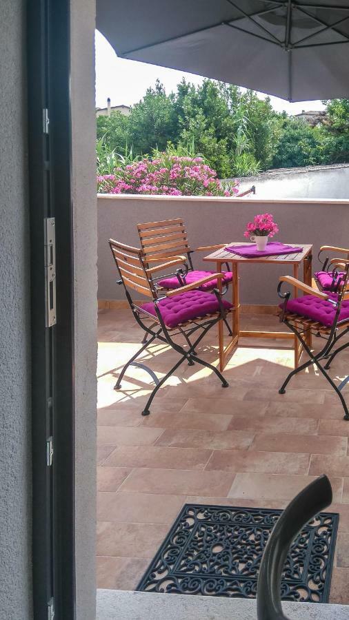 Apartment Li Tar-Vabriga Exterior foto